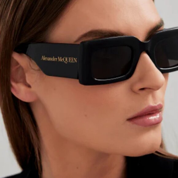 NEW ALEXANDER MCQUEEN SUNGLASSES WOMEN SQUARE ALEXANDER MCQUEEN AM0433S 001 - Picture 3 of 11